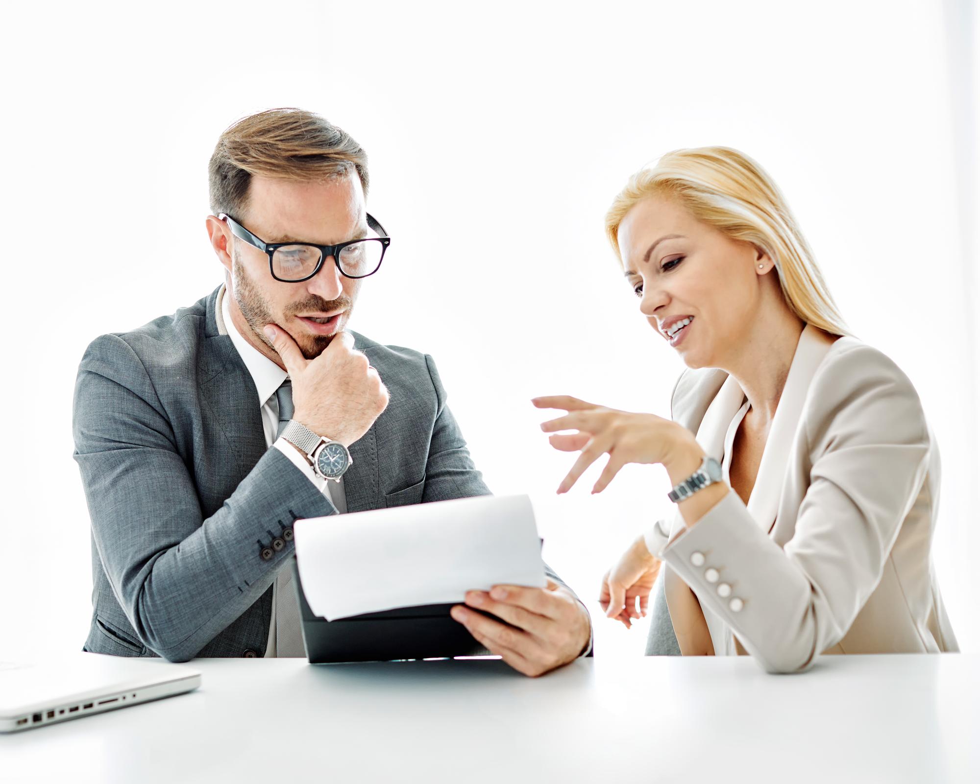 Advisor speaking with client